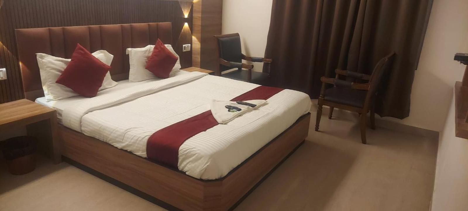 Capital O 69831 Hotel Mount Heera Chennai Zewnętrze zdjęcie